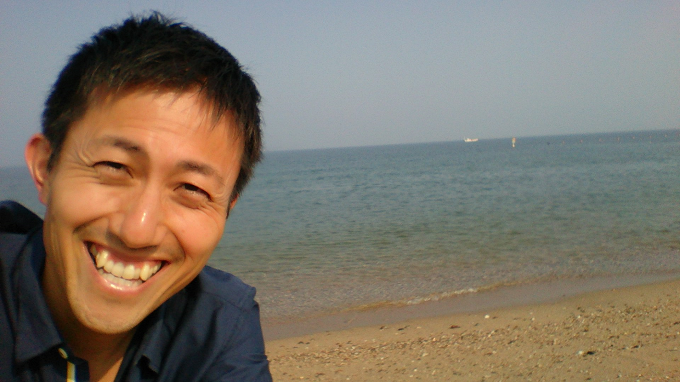 「あぁ～、海へ行きたい～」こちらは、淡路島の海