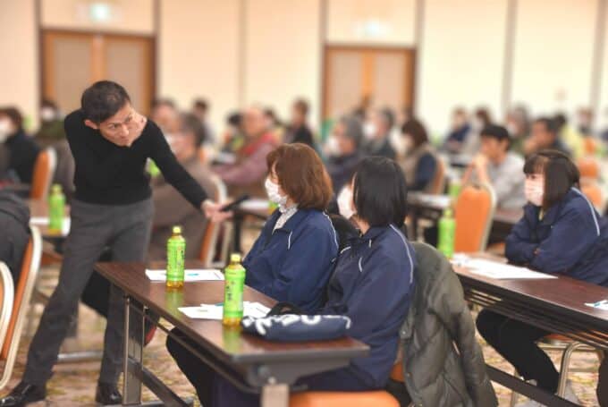 道の駅や農産物直売所の関係者を対象にした魅力ある商品づくり・販売セミナーをおこなっている、講師のPOPコミュニケーション合同会社 代表の臼井浩二